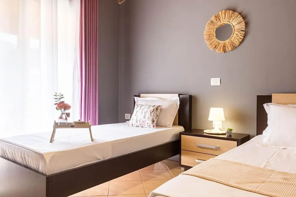 Potam'Sea Bliss 33- Beach Front, Sun Beds & Parking Himarë Albanien